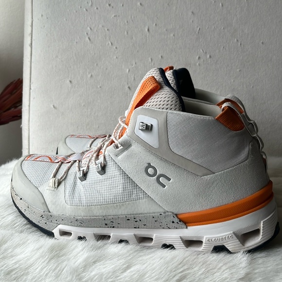 On Running Cloudtrax Water Repellent Hiking Shoe (Women)Frost white - Picture 2 of 15